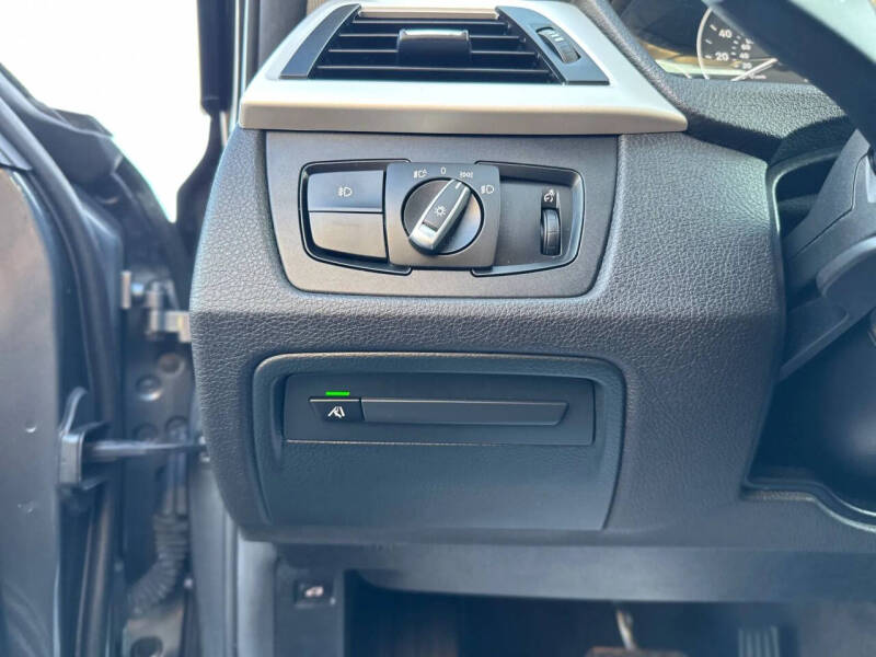 2018 BMW 3 Series 320i xDrive