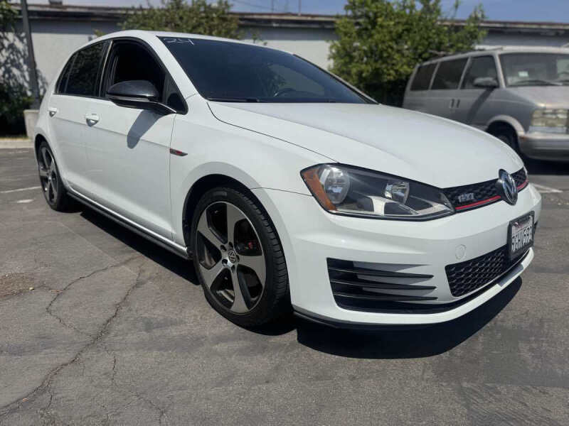 2017 Volkswagen Golf GTI S