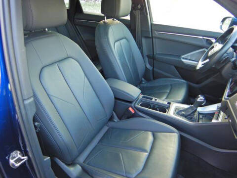 2024 Audi Q3 quattro S line Premium 45 TFSI