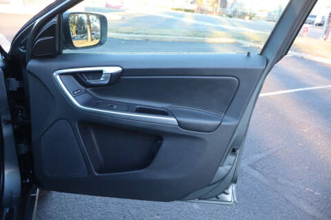 2016 Volvo XC60 T5 Premier