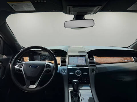 2017 Ford Taurus Limited