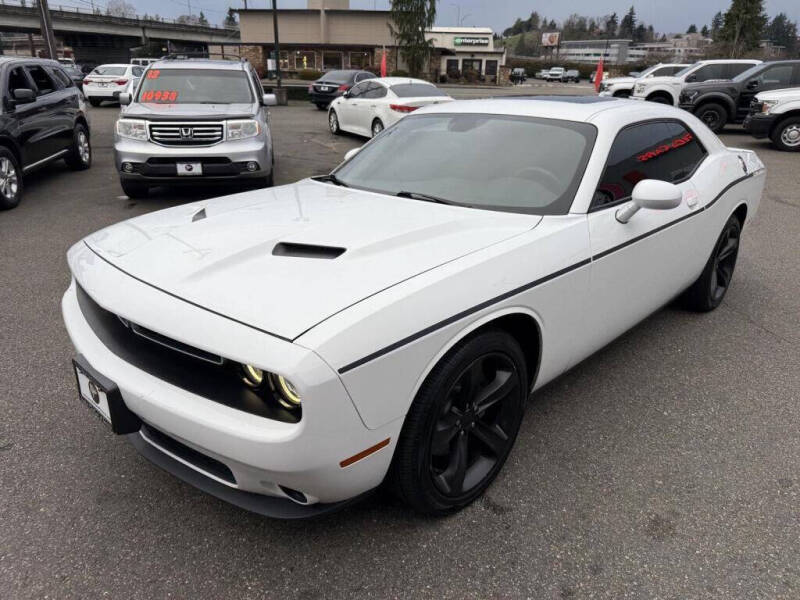 2015 Dodge Challenger SXT
