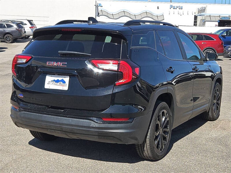 2022 GMC Terrain SLE