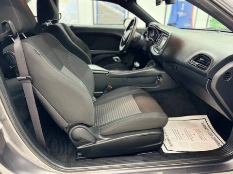 2015 Dodge Challenger SXT