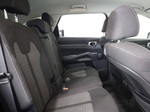 2022 Kia Sorento LX