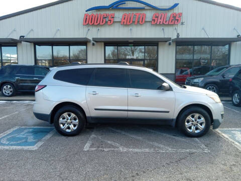 2013 Chevrolet Traverse for sale at DOUG'S AUTO SALES INC in Pleasant View TN