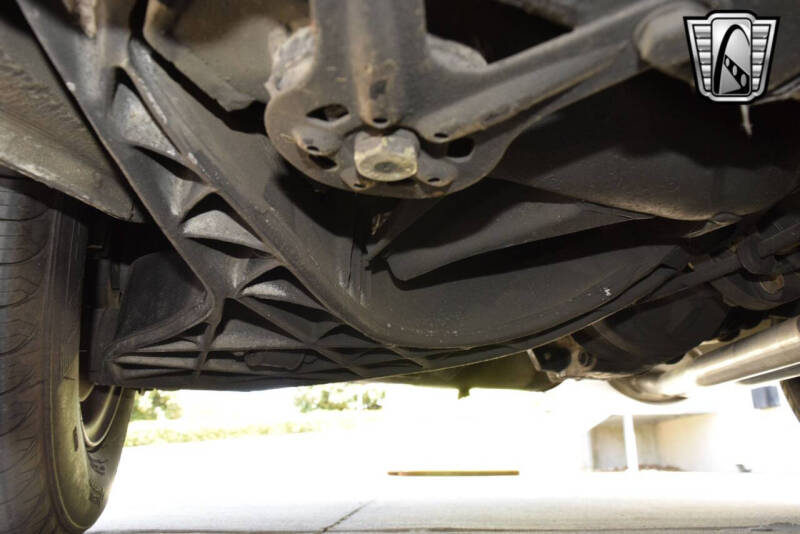 1987 Mercedes-Benz 560-Class 560 SL