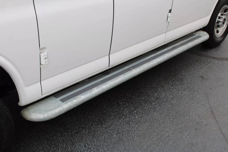 2023 GMC Savana 2500