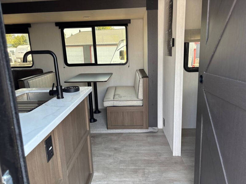 2026 Prime Time RV Avenger