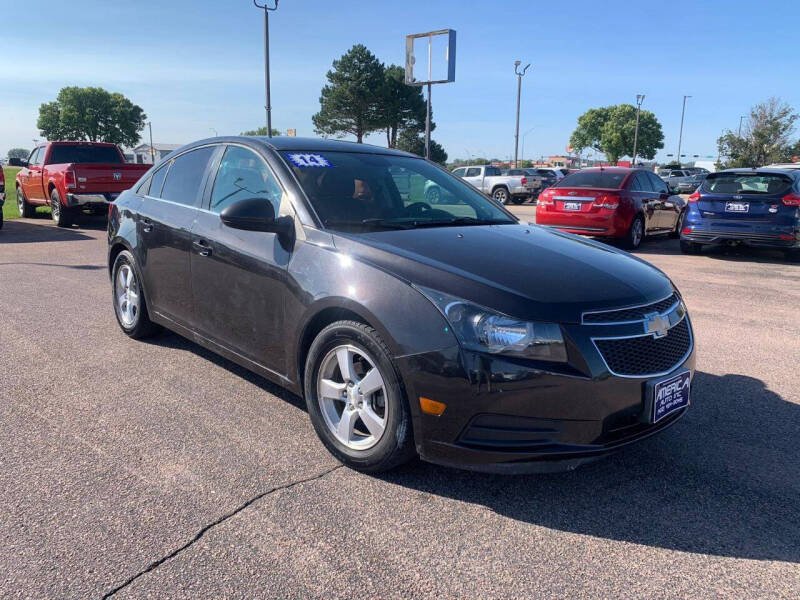 Used 2014 Chevrolet Cruze 1LT with VIN 1G1PC5SB5E7128744 for sale in South Sioux City, NE