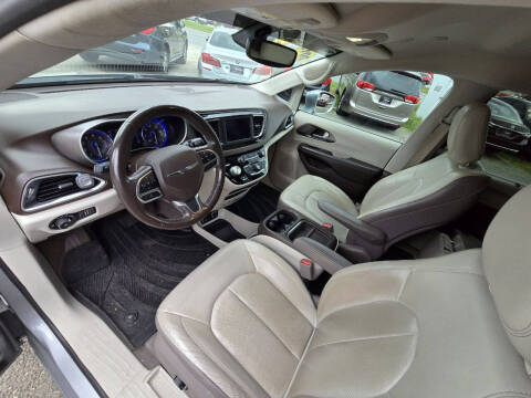 2019 Chrysler Pacifica Touring L