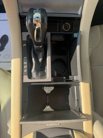 2016 Ford Taurus SEL