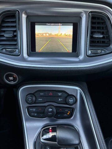 2019 Dodge Challenger SXT