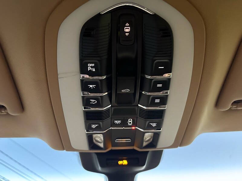 2015 Porsche Macan S