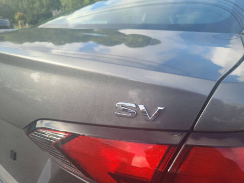 2024 Nissan Versa SV