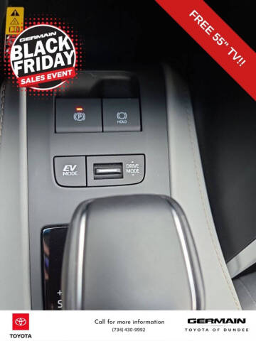 2024 Toyota Venza LE