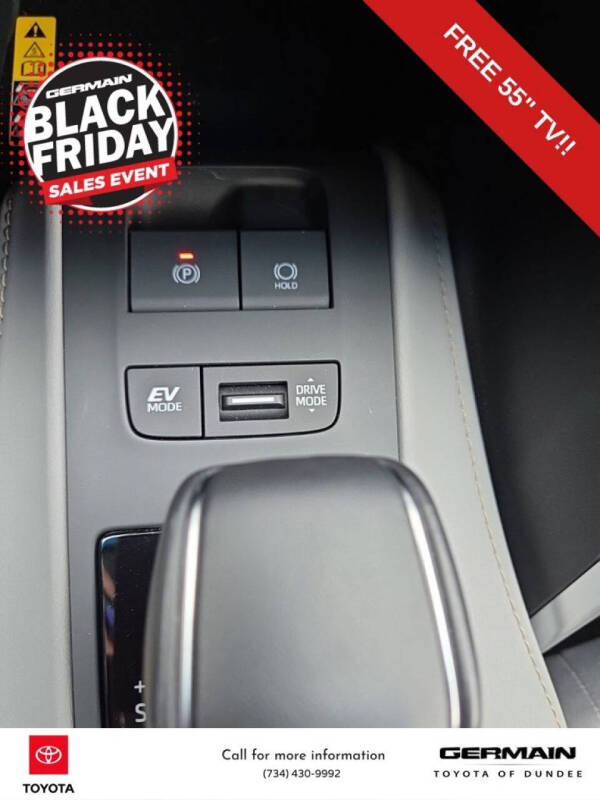 2024 Toyota Venza LE