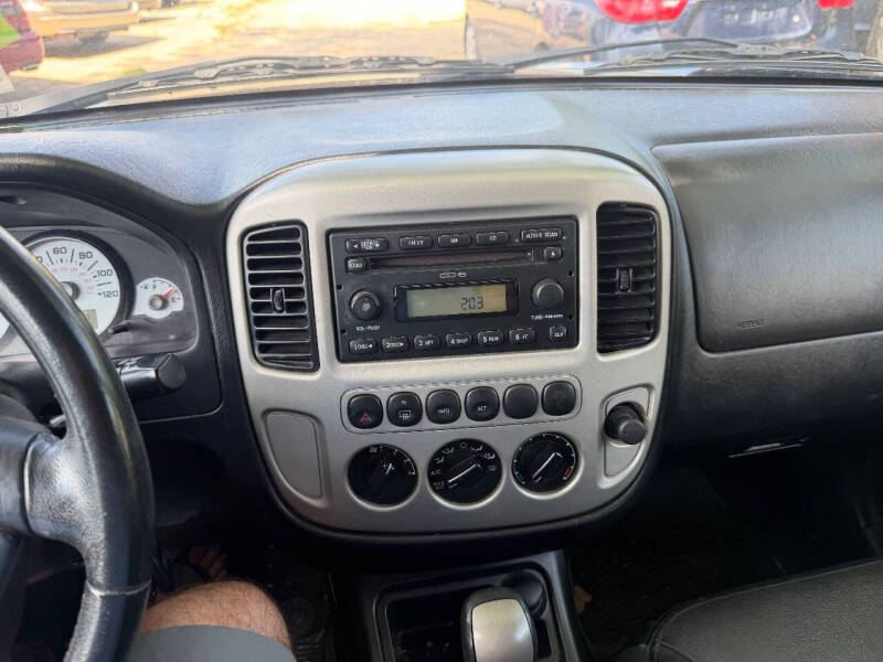 2005 Ford Escape Limited
