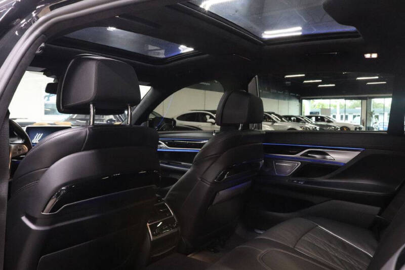 2022 BMW 7 Series ALPINA B7 xDrive