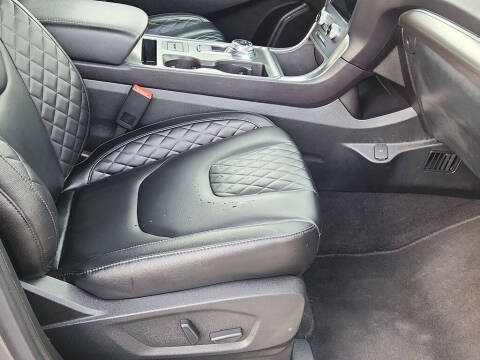 2023 Ford Edge Titanium