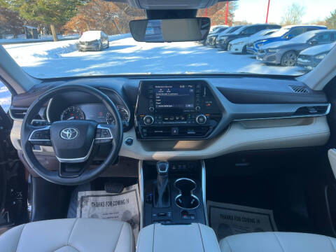 2022 Toyota Highlander XLE