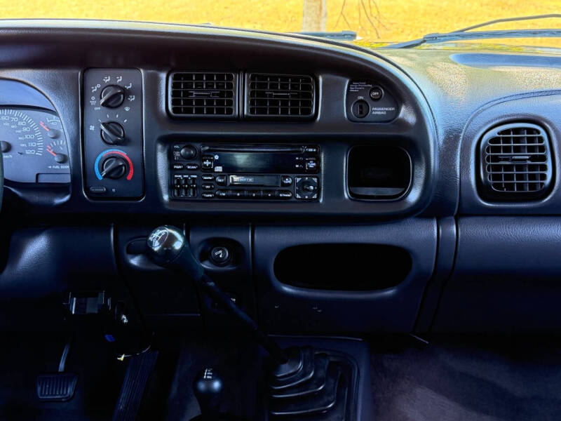 2002 Dodge Ram 2500 SLT Plus