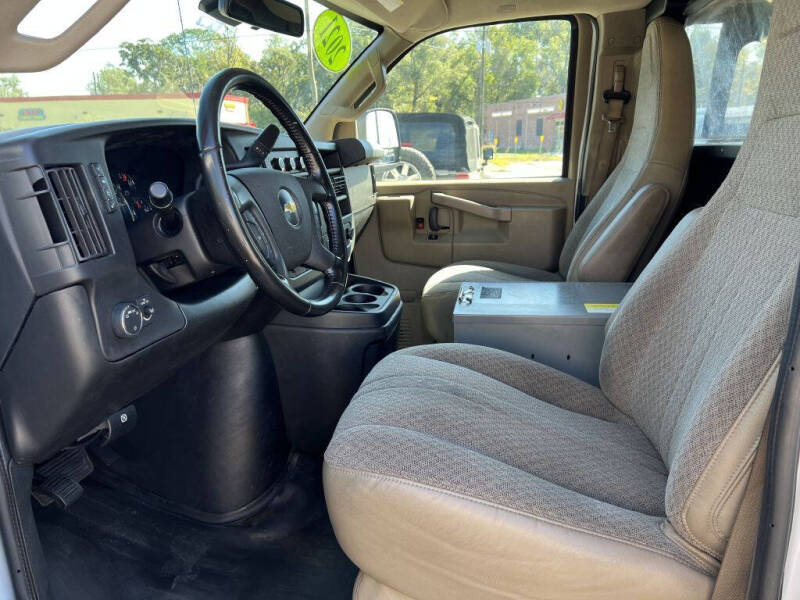 2021 Chevrolet Express 2500