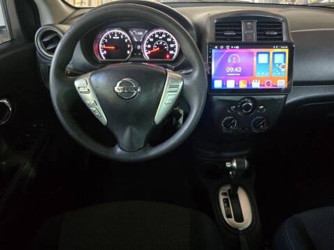 2016 Nissan Versa 1.6 SV