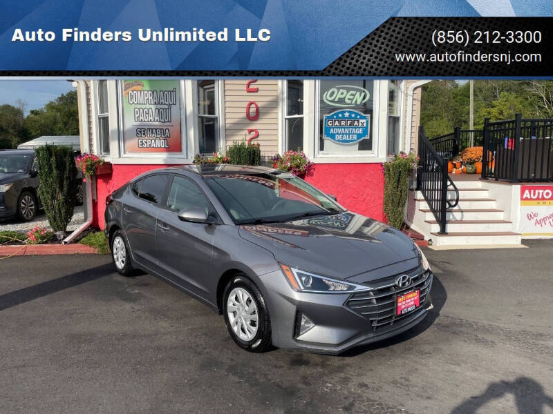 2019 Hyundai Elantra SE's photo