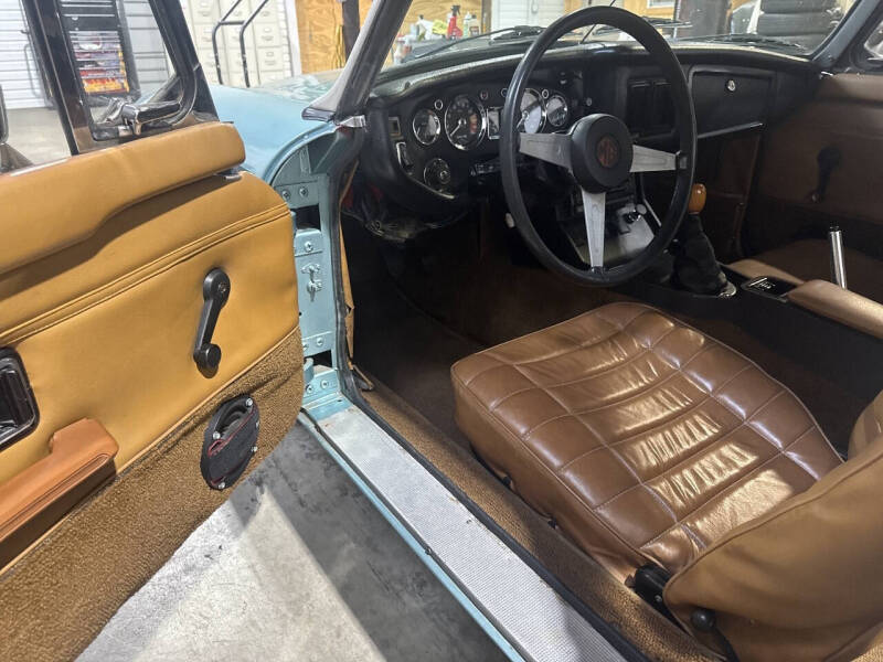1974 MG B