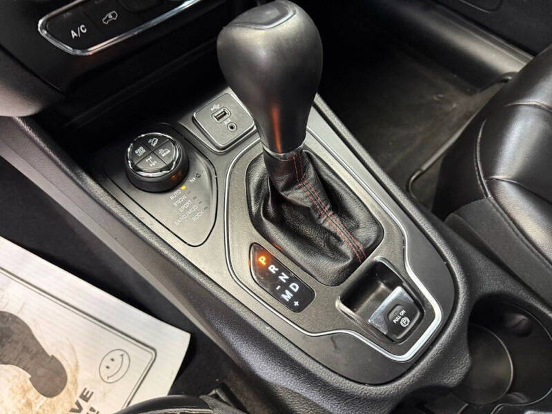 2019 Jeep Cherokee Trailhawk