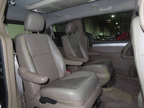 2012 Volkswagen Routan