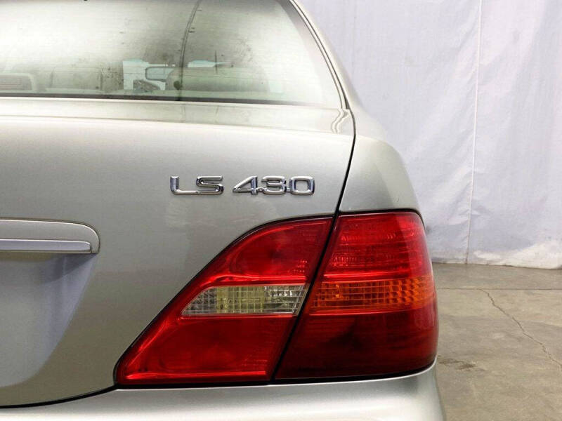 2003 Lexus LS 430