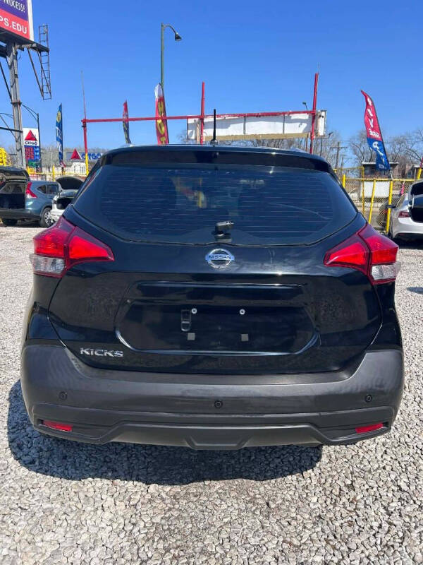 2019 Nissan Kicks S
