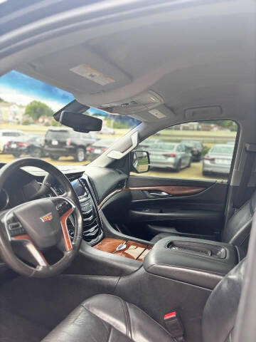 2016 Cadillac Escalade Standard