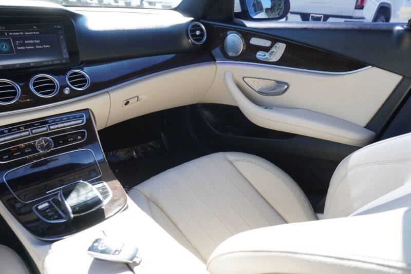 2019 Mercedes-Benz E-Class E 300