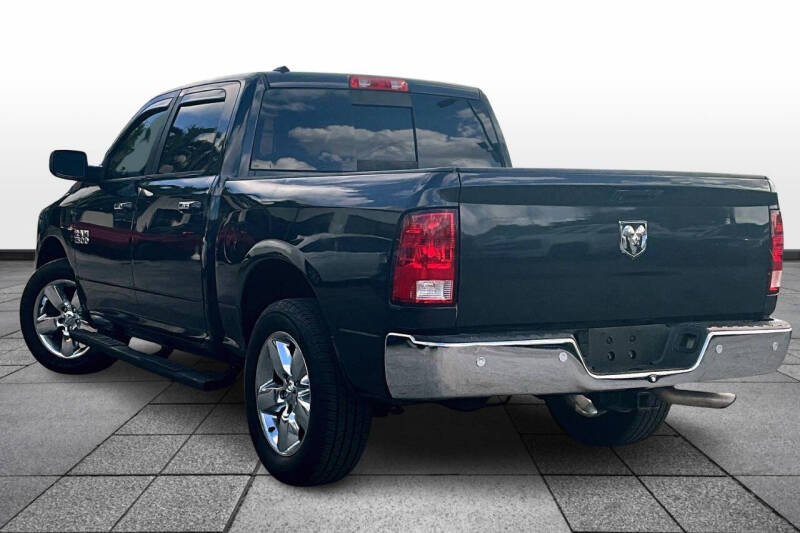 2016 RAM 1500 SLT