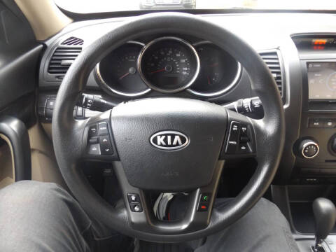 2013 Kia Sorento LX