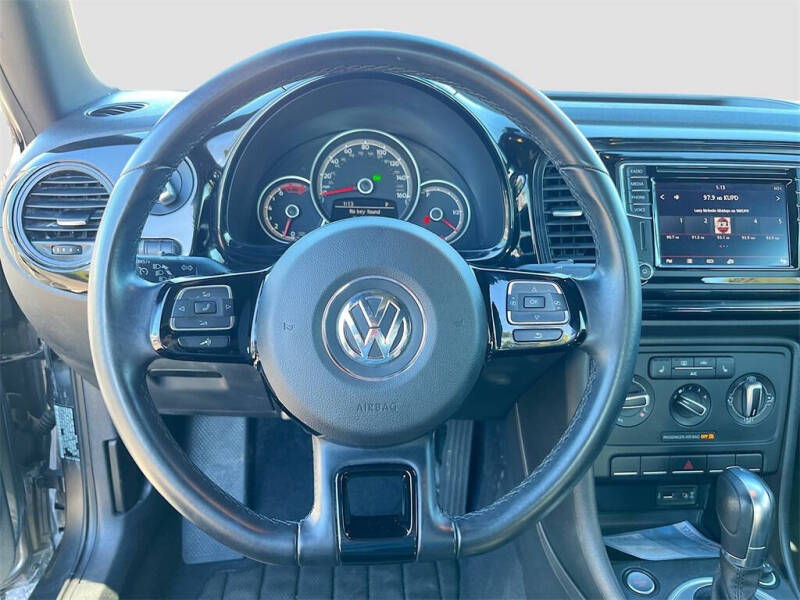2018 Volkswagen Beetle 2.0T Coast