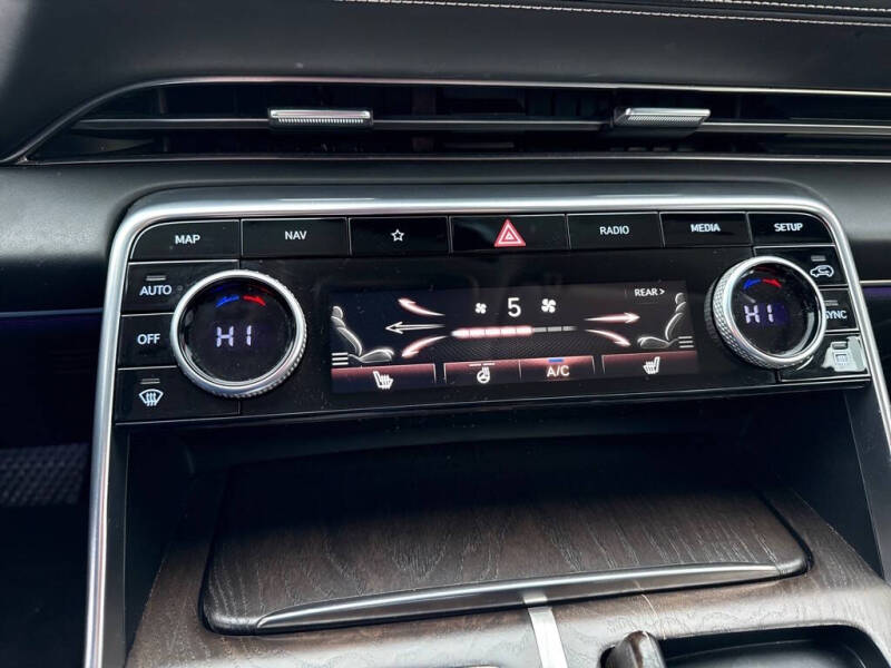 2024 Genesis GV80 2.5T