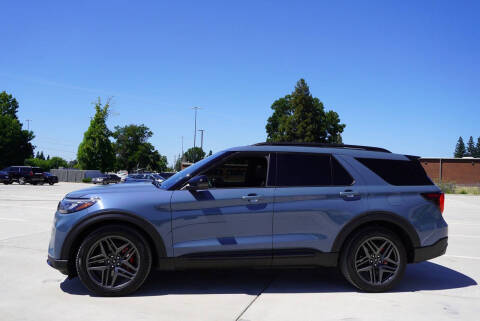 2025 Ford Explorer ST
