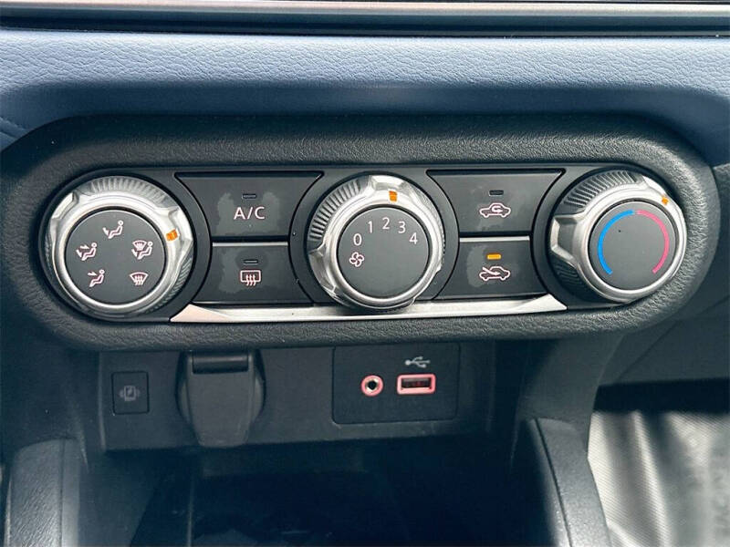 2024 Nissan Versa SV