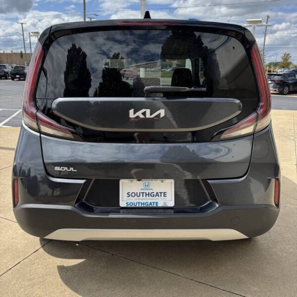 2023 Kia Soul LX