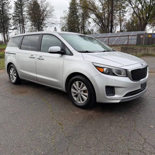 2017 Kia Sedona LX