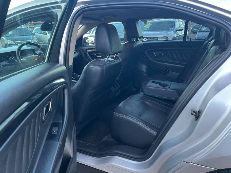 2011 Ford Taurus Limited