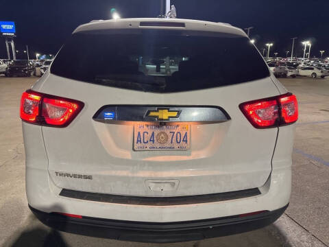 2017 Chevrolet Traverse LS