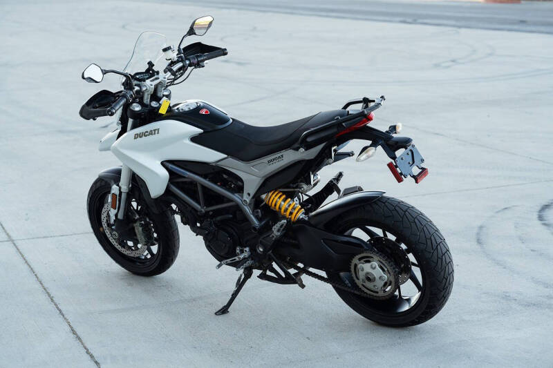 2013 Ducati Hypermotard 821