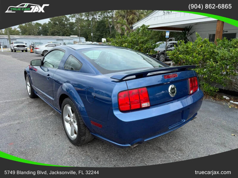 2006 Ford Mustang GT Deluxe
