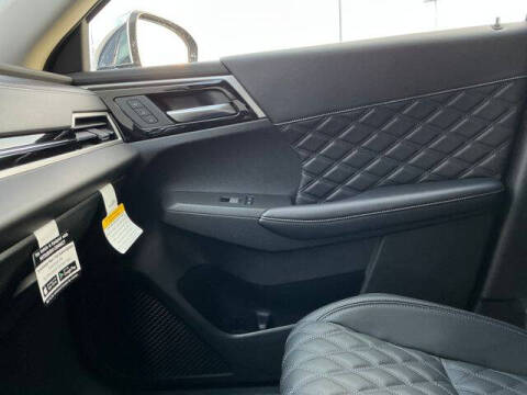 2025 Mitsubishi Outlander PHEV SEL