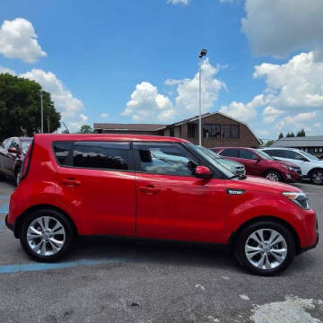 2016 Kia Soul +